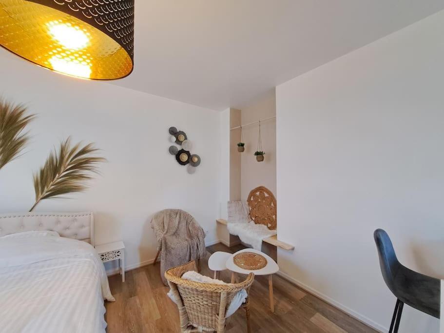 Apartamento Faro, Vue Sur La Cathedrale Reims Exterior foto