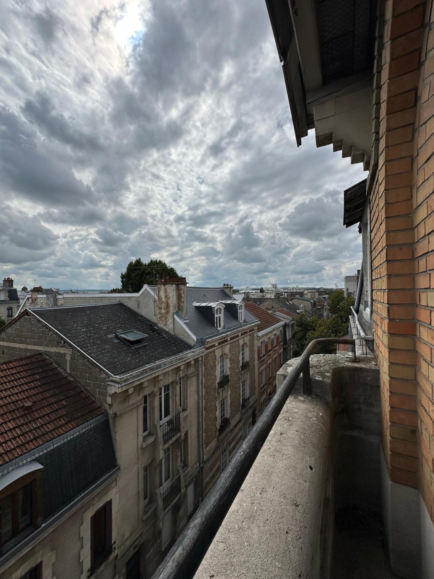 Apartamento Faro, Vue Sur La Cathedrale Reims Exterior foto